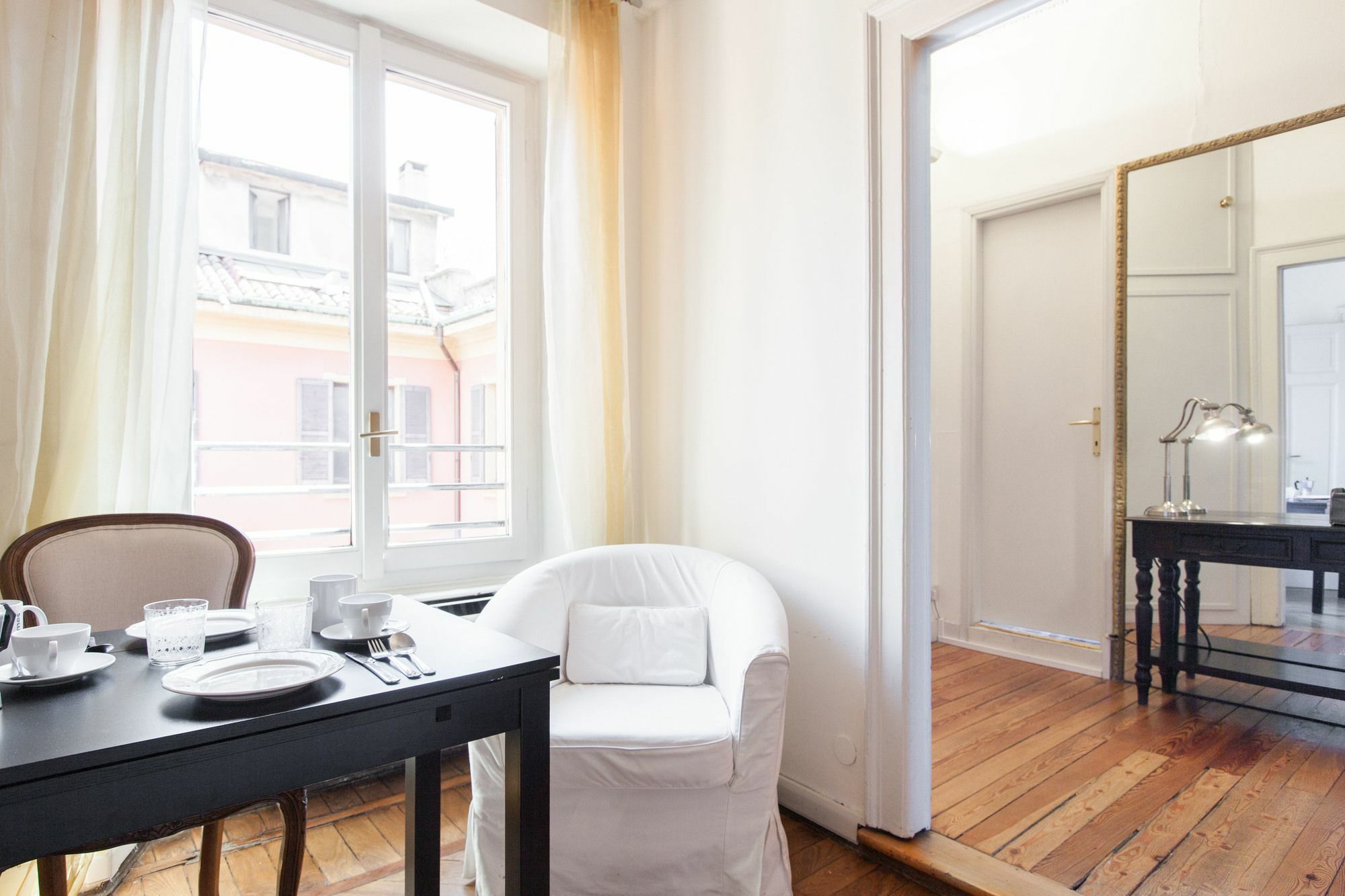 Appartamento Easyhomes - San Babila Monforte *