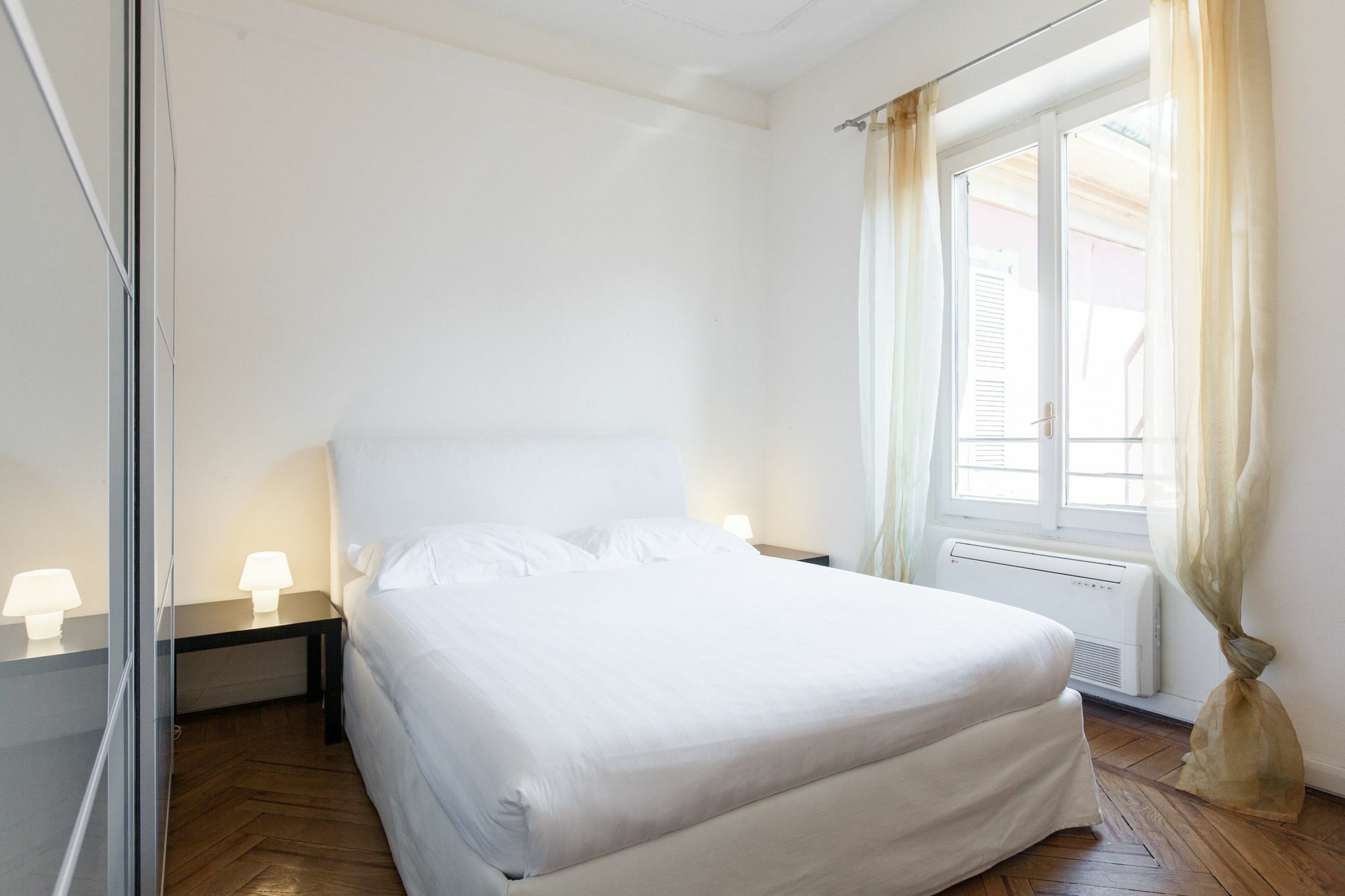Appartamento Easyhomes - San Babila Monforte *